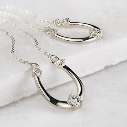 Trinity - Moissanite Stone Horseshoe Necklace in Silver Urban-Equestrian