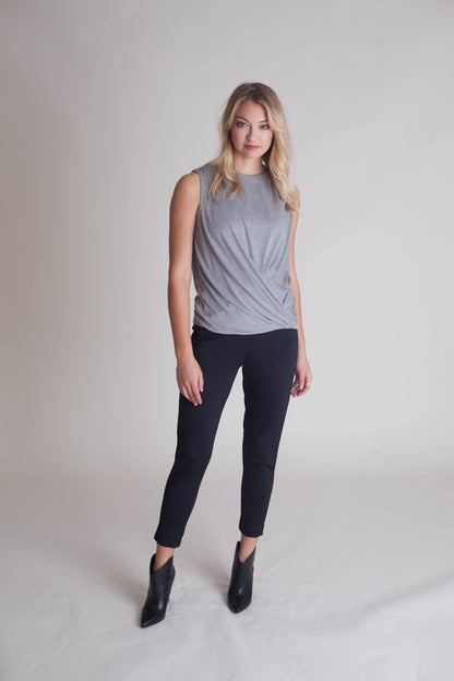 Boss (Babe) T-Shirt - Heather Gray Buki