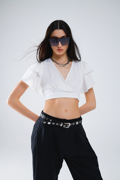 White Crop Top With Short Sleeves And V-neck Q2store