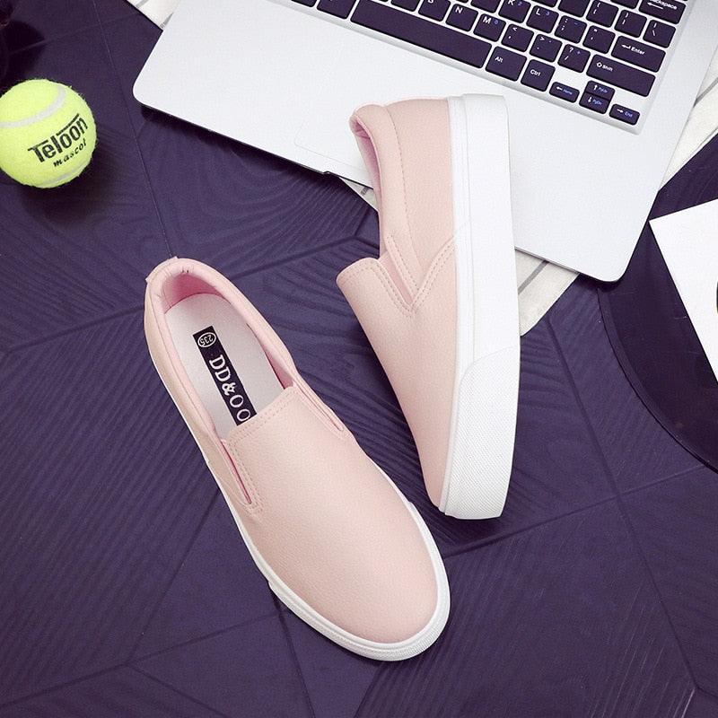 Women Leather Espadrilles Spring Trend Casual Flats Sneakers New Fashion Comfort Slip-on Platform Vulcanized Shoes Women Casual Fashionable Sports Espadrilles Stevvex
