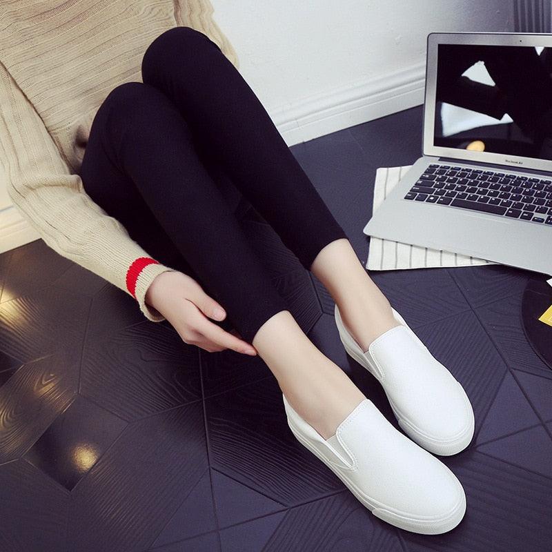 Women Leather Espadrilles Spring Trend Casual Flats Sneakers New Fashion Comfort Slip-on Platform Vulcanized Shoes Women Casual Fashionable Sports Espadrilles Stevvex
