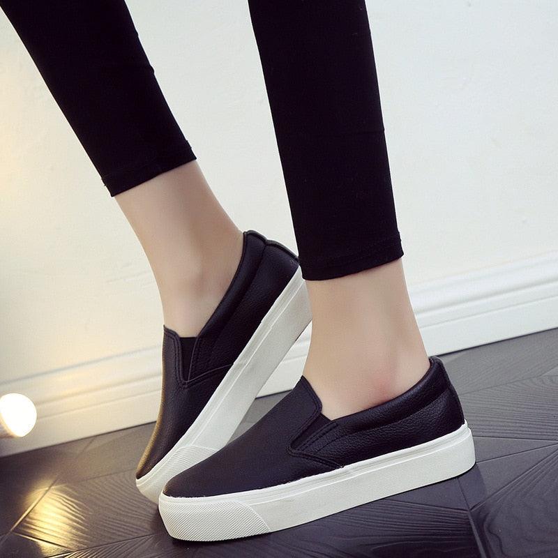 Women Leather Espadrilles Spring Trend Casual Flats Sneakers New Fashion Comfort Slip-on Platform Vulcanized Shoes Women Casual Fashionable Sports Espadrilles Stevvex